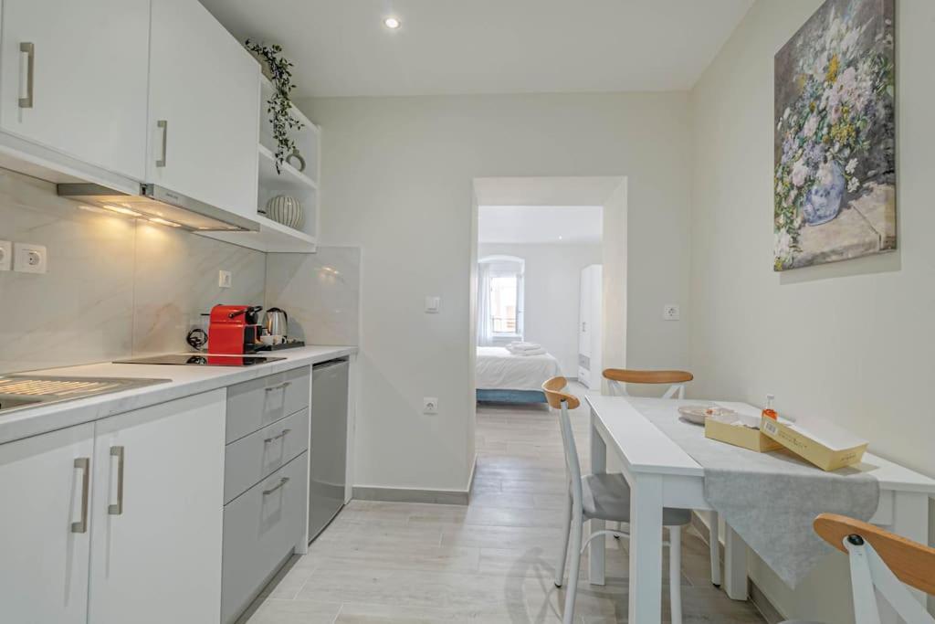 Agisilaos Apartament